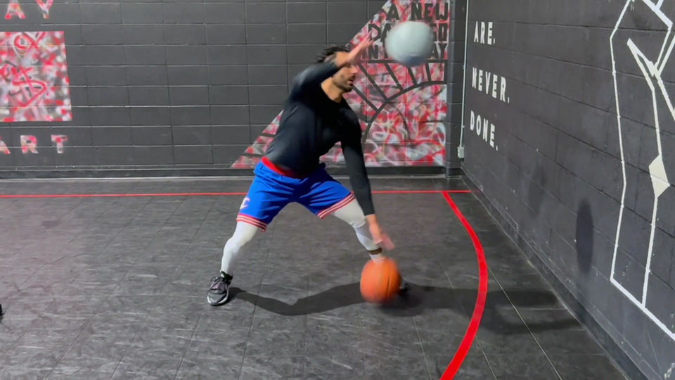 2 Ball Handling Pocket Passes